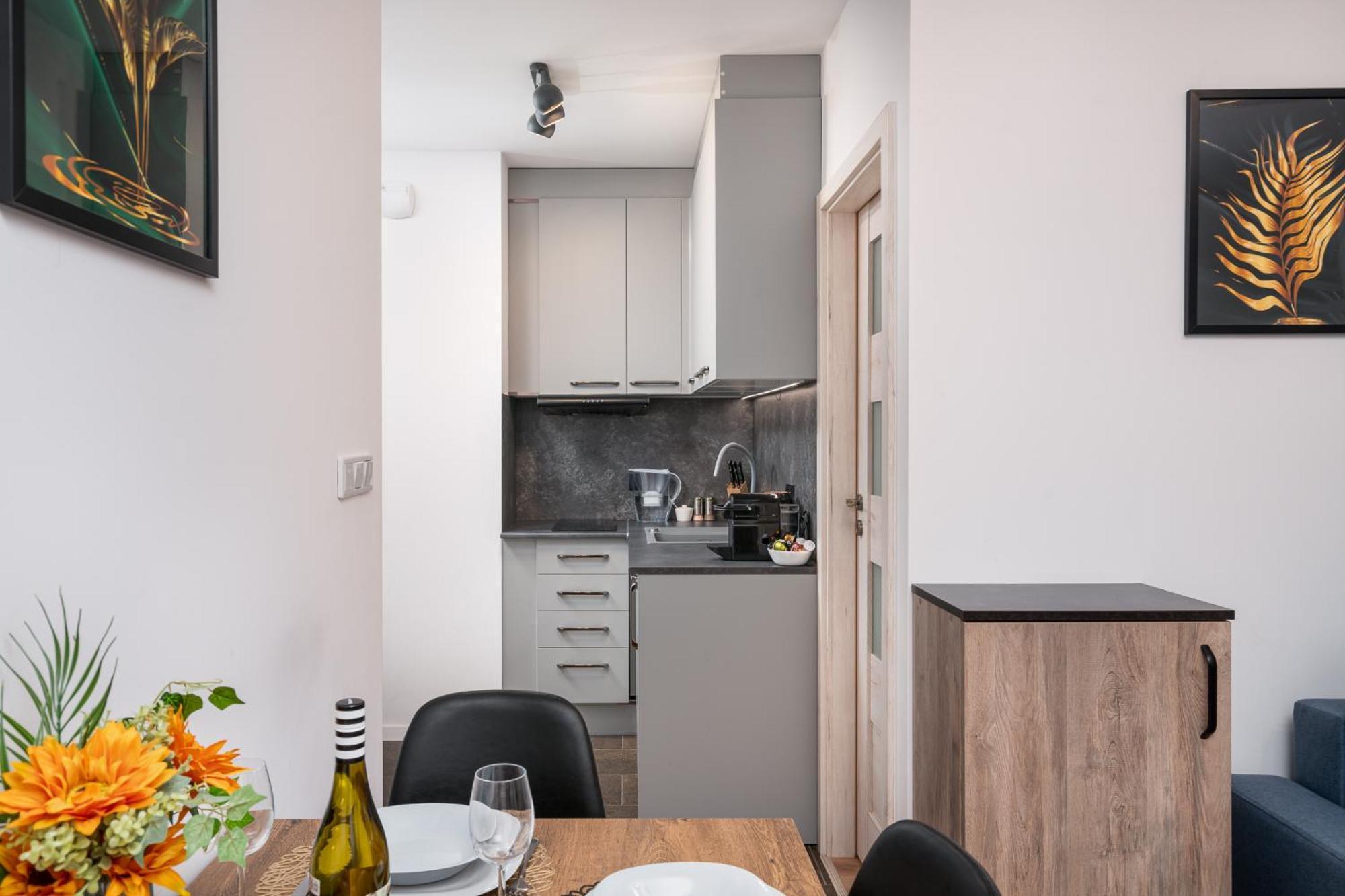 Apartwro 3Th - Apartament Przy Dworcu Glownym Pkp, Balkon, Garaz, Rowery فروتسواف المظهر الخارجي الصورة