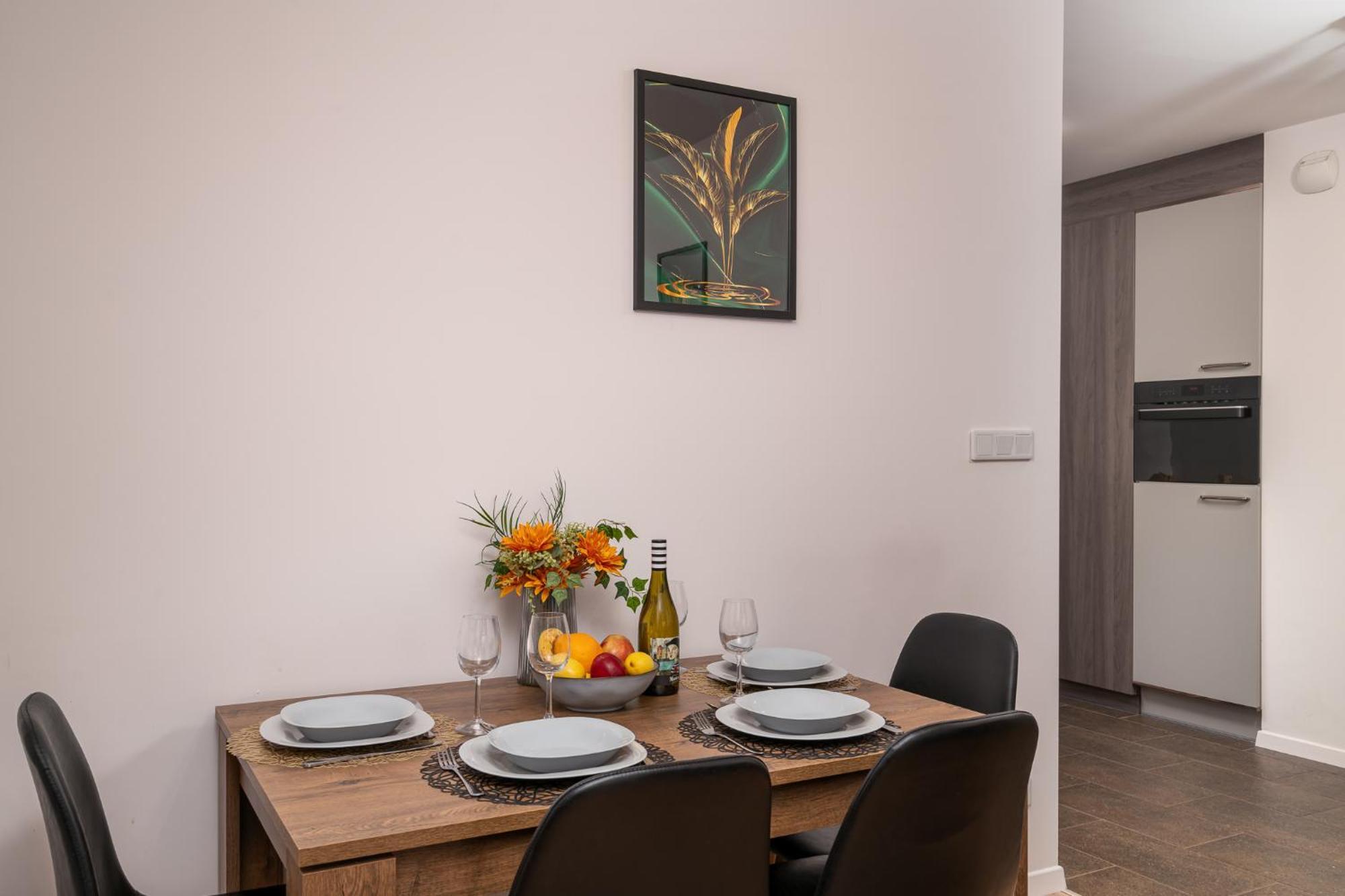 Apartwro 3Th - Apartament Przy Dworcu Glownym Pkp, Balkon, Garaz, Rowery فروتسواف المظهر الخارجي الصورة